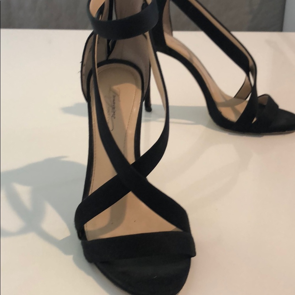 Shoes - Picture 3 of 4